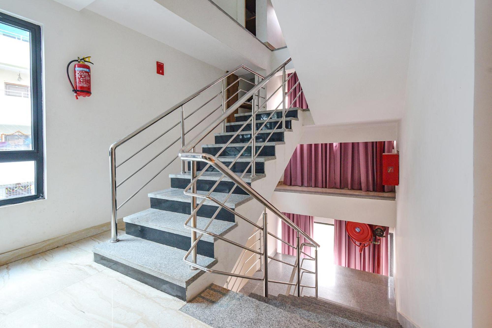Fabhotel Prime Prowell Apex - Nr Kims Hospital, Hitech City Hyderabad Exteriör bild